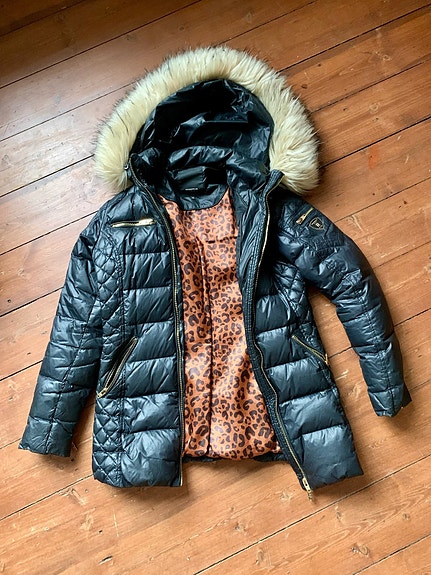 Product image 1 of 6