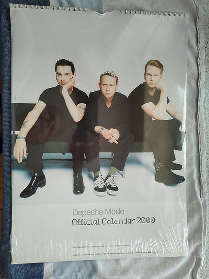 Product image 1 of 3