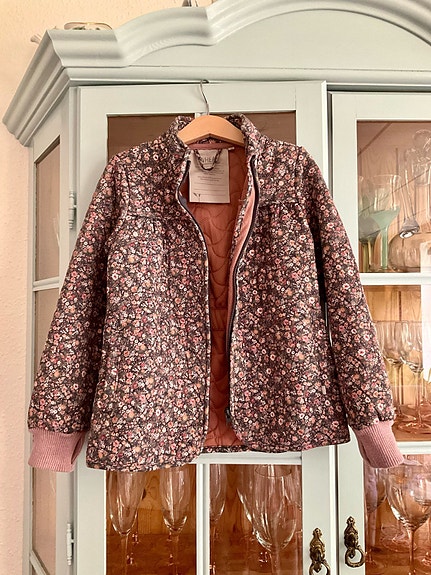 Product image 1 of 9