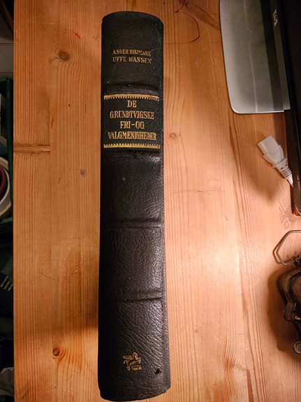 Product image 1 of 5