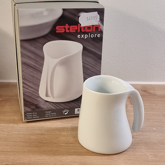 Product image 1 of 4