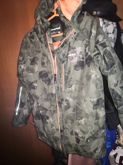 Product image 1 of 4