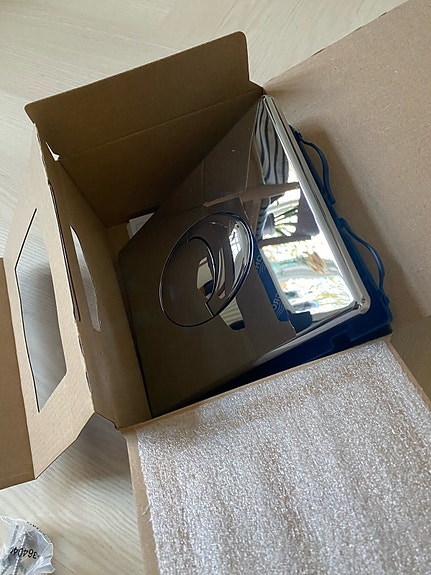 Product image 1 of 2