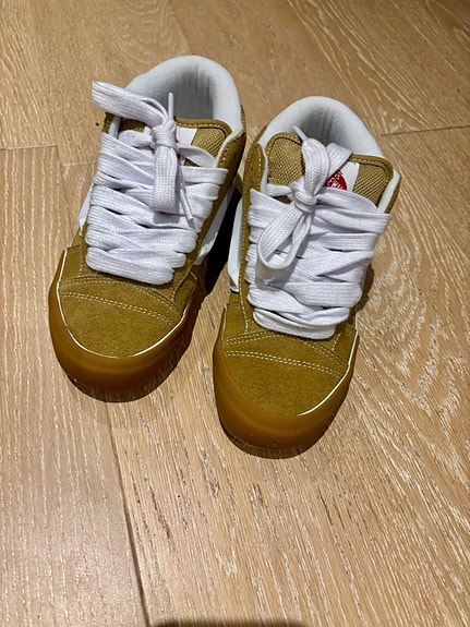 Product image 1 of 6