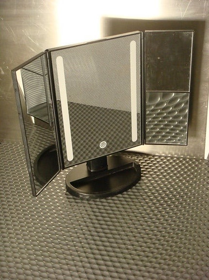 Product image 1 of 8