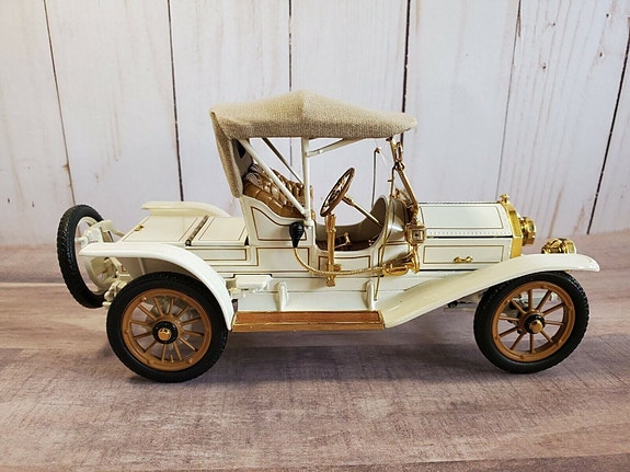 Product image 1 of 8