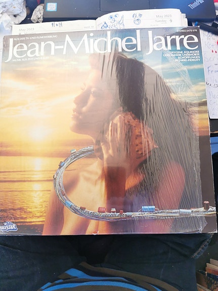 Product image 1 of 2