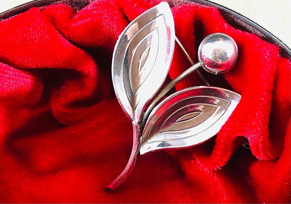 Product image 1 of 8