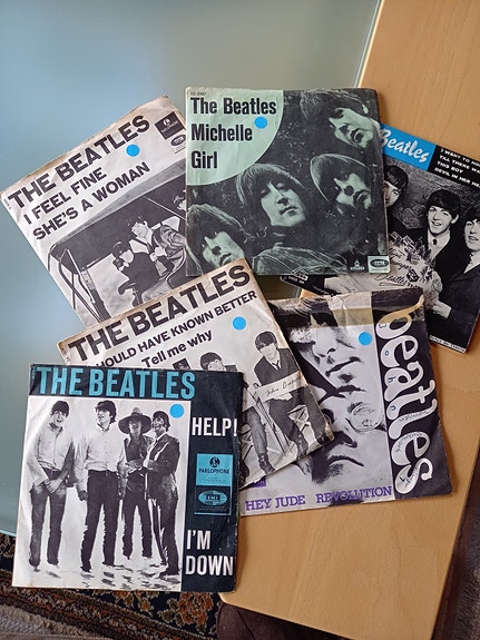 Product image 1 of 4