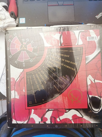 Product image 2 of 2