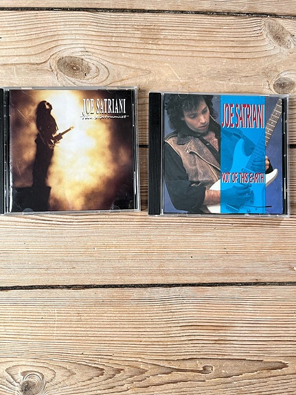 Product image 1 of 2