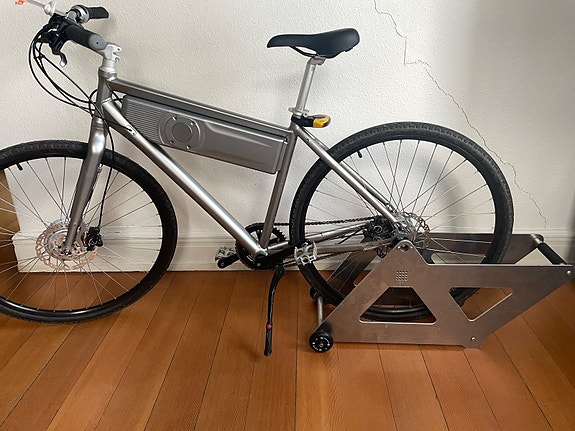 Product image 1 of 6