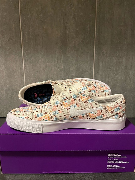 Product image 1 of 7