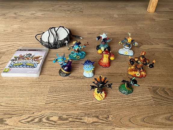 Product image 1 of 2