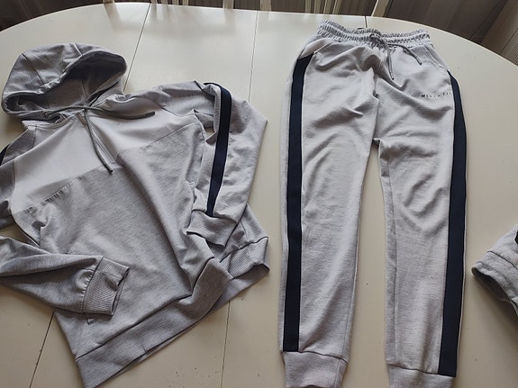 Product image 1 of 7