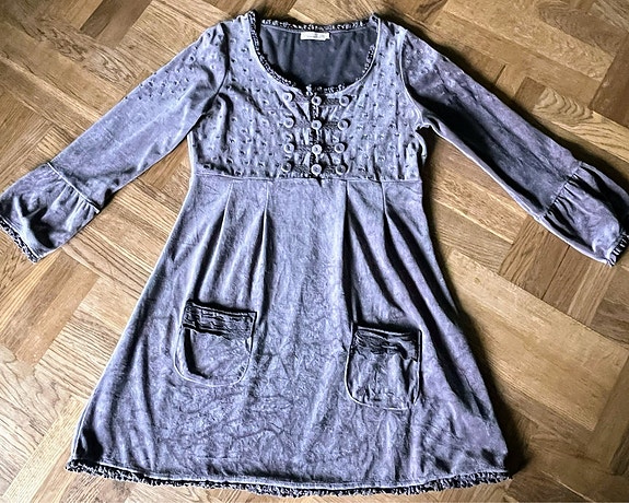 Product image 1 of 8