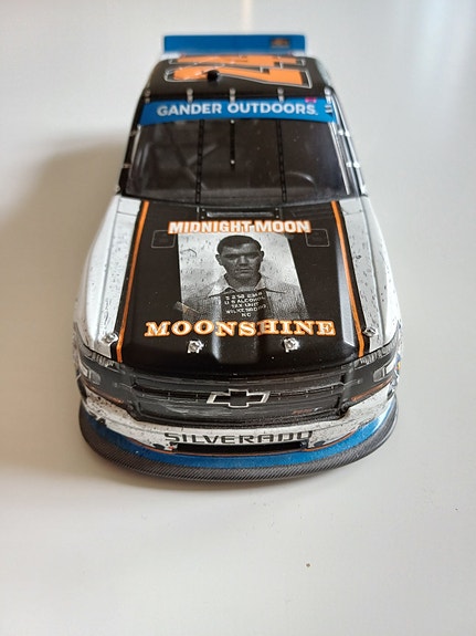 Product image 1 of 5