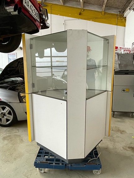 Product image 1 of 4