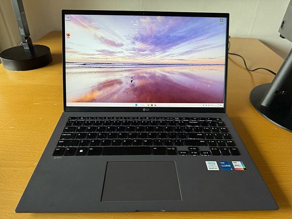 Product image 1 of 7