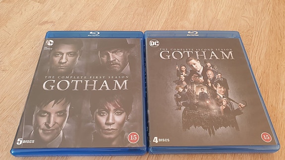 Product image 1 of 2