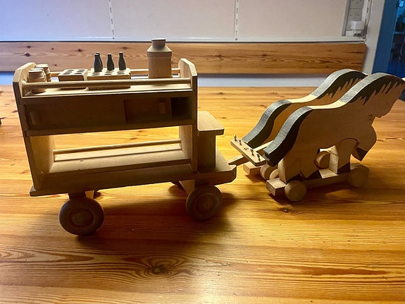 Product image 1 of 4