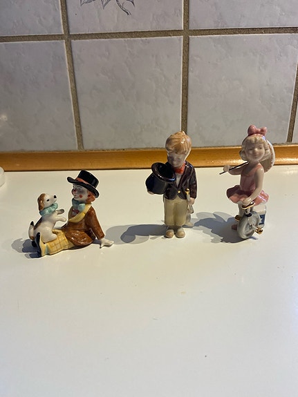 Product image 1 of 4