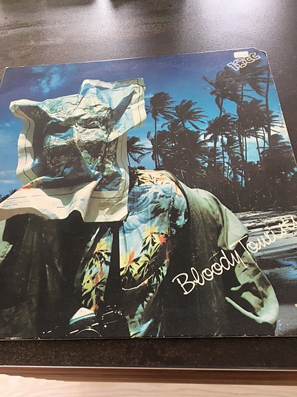 Product image 1 of 2