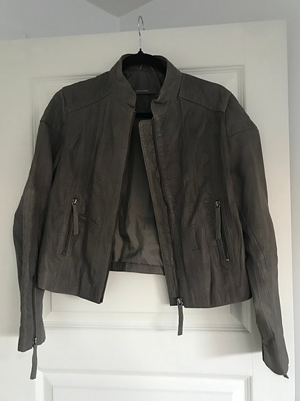 Product image 1 of 4
