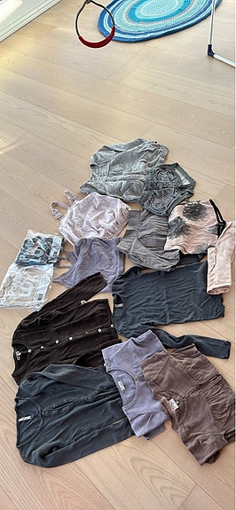 Product image 1 of 4