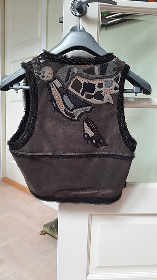 Product image 1 of 3