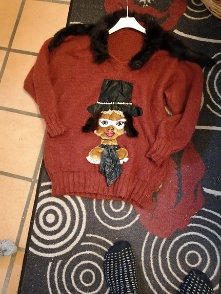 Product image 1 of 3