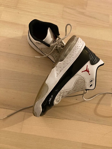 Product image 1 of 6