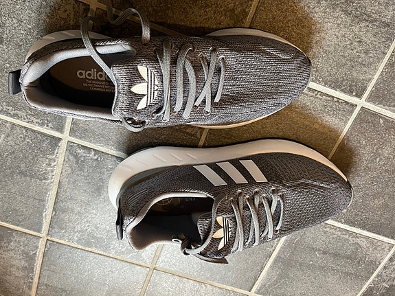 Product image 1 of 6