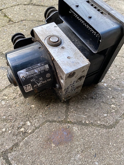 Product image 1 of 3