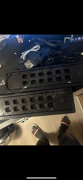 Product image 1 of 3