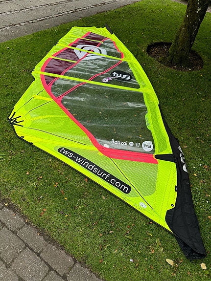 Product image 1 of 8