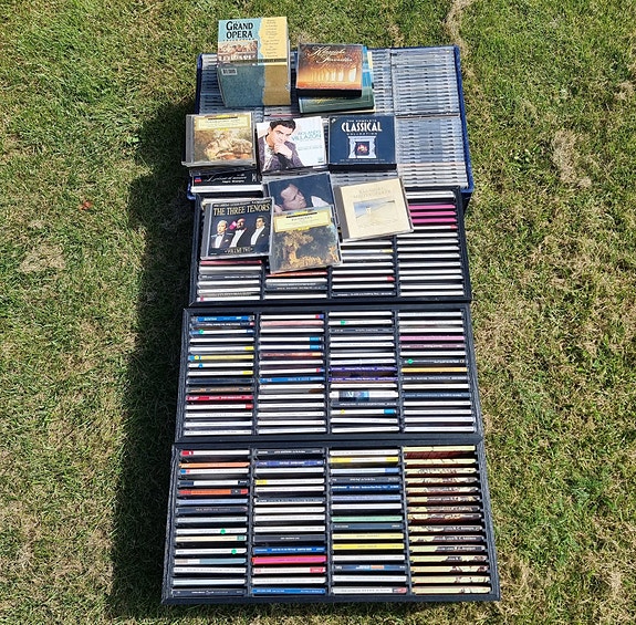 Product image 1 of 4