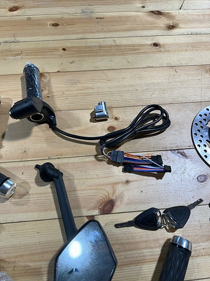 Product image 2 of 7