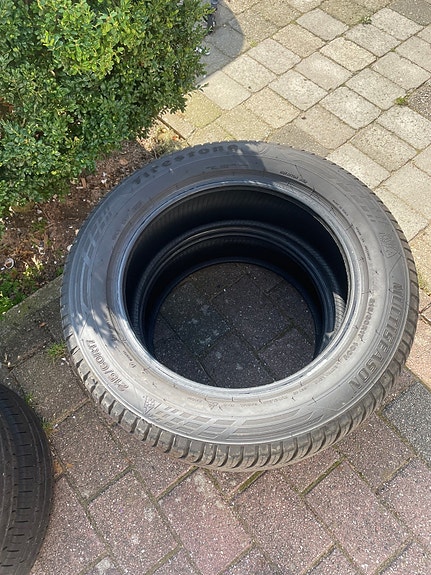 Product image 1 of 5