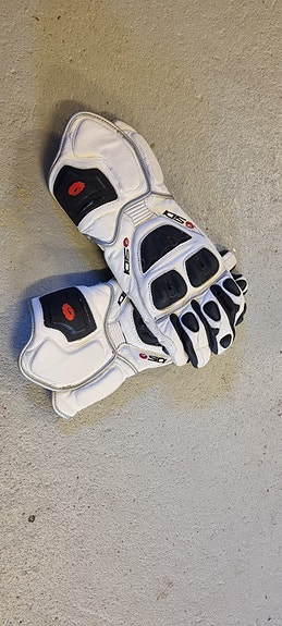 Product image 1 of 8