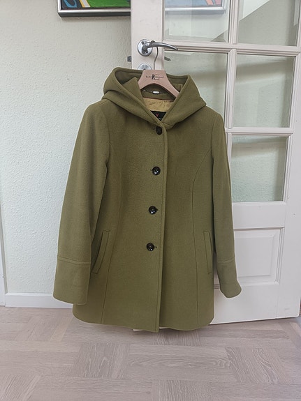 Product image 1 of 8