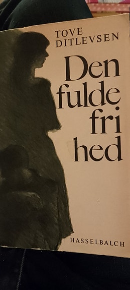 Product image 1 of 8