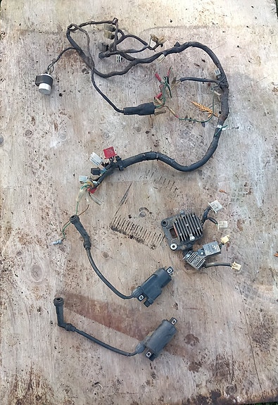 Product image 1 of 2