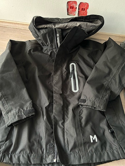 Product image 1 of 3