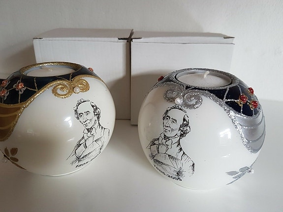 Product image 1 of 3