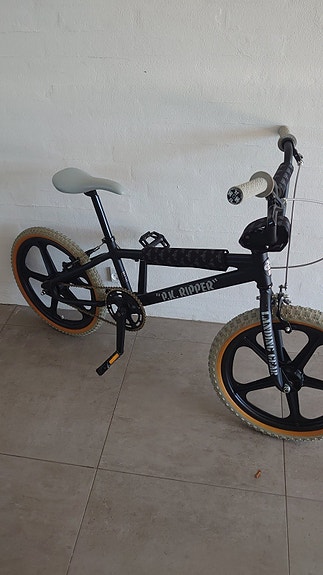 Product image 1 of 4