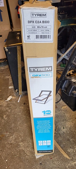 Product image 1 of 3