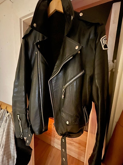 Product image 1 of 8