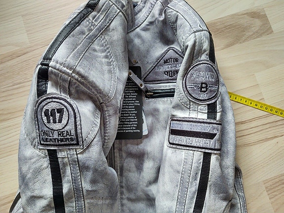 Product image 4 of 8