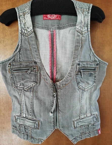 Product image 1 of 2